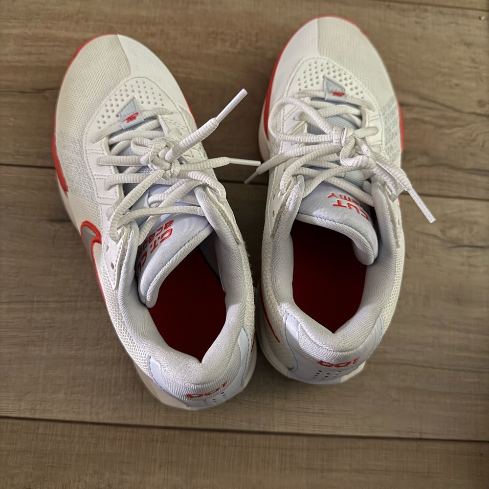 Nike White and Red Athletic Shoes #womansbasketball #womansvolleyball